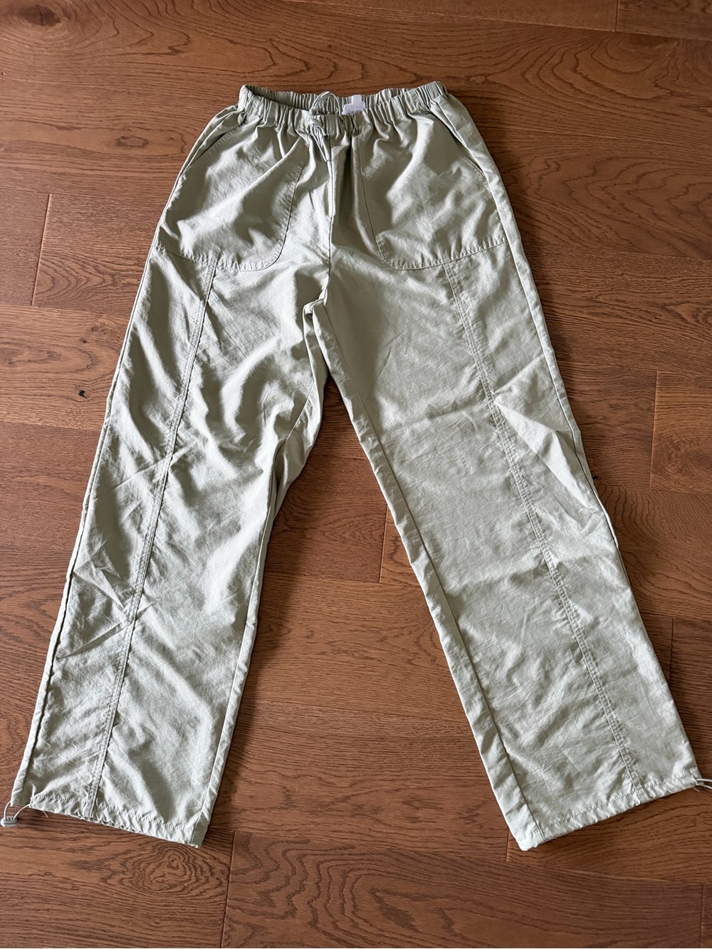 Cute! Women’s Lightweight Elastic-Waist Light Sage. Wide leg great condition!